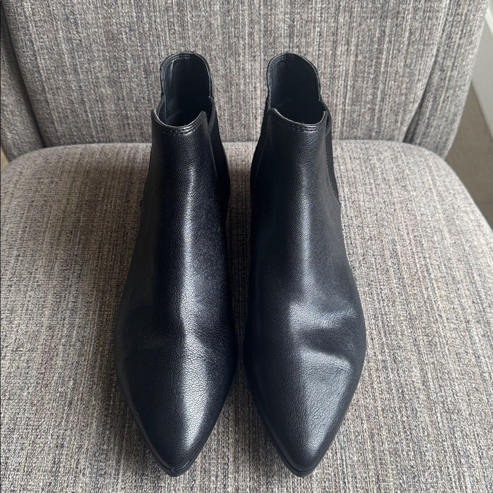 Cole Haan HARA Black Leather Ankle Booties Low Heel Slip-On Women’s Size 8.5B - Picture 2 of 12
